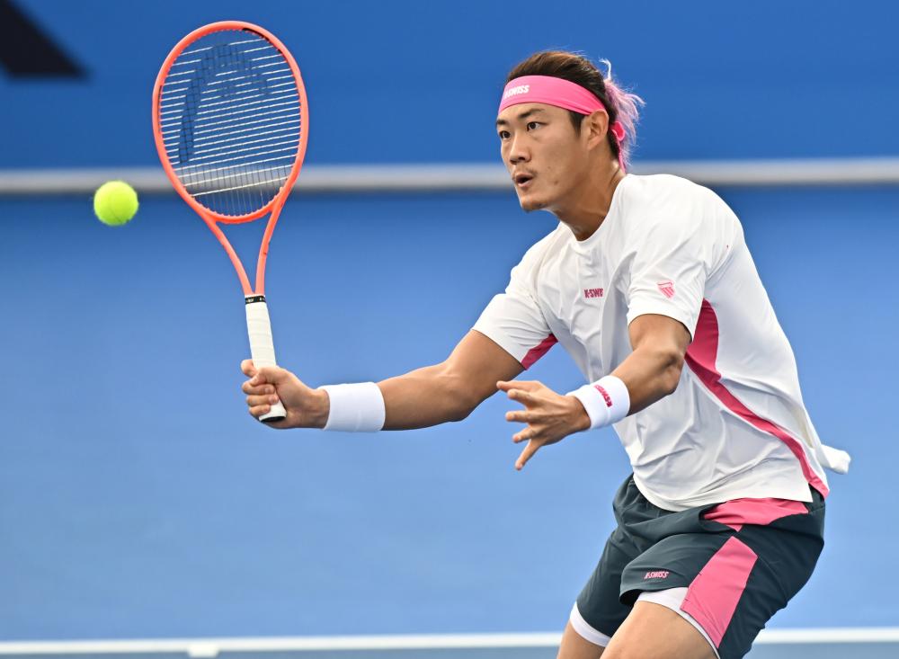 纽卡2-1利物浦队史首夺英联杯冠军!伊萨克、小基耶萨破门.